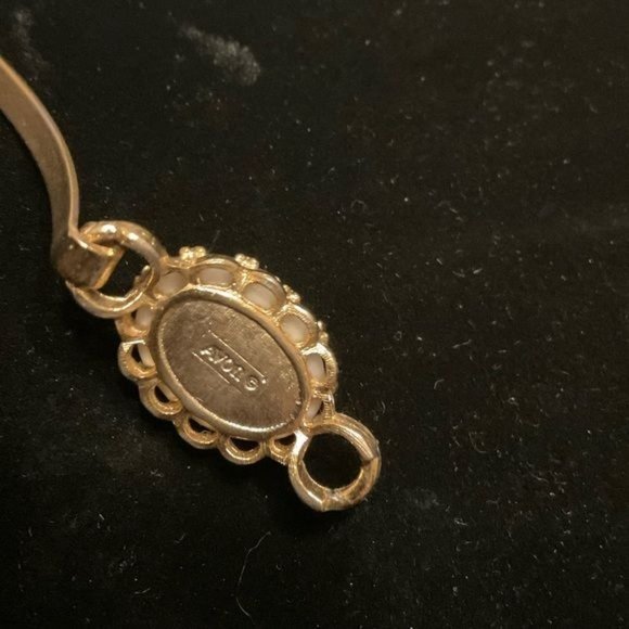 Vintage AVON flower bangle bracelet - Picture 3 of 4